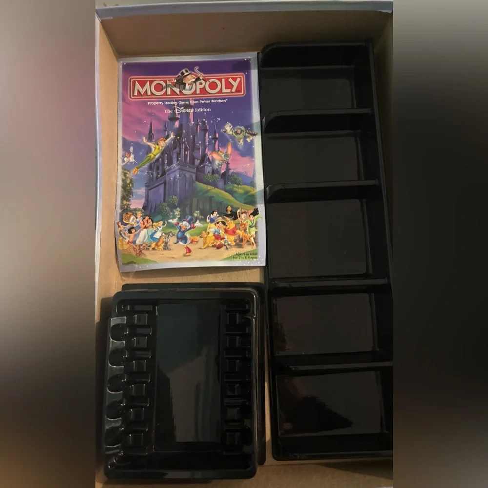Vintage 2001 Disney Monopoly Parker‎ Brothers 8 Collectible Movers Castles